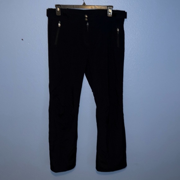 Obermeyer Black Ski Pants - ladies size 14. B3